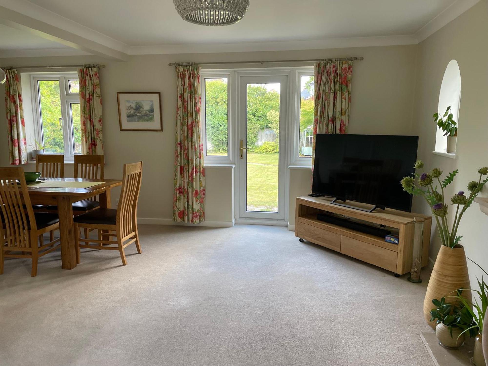 Charming Bournemouth House With Beautiful Spacious Gardens, 5 Min Drive To Beaches, Free Parking For 2-3 Cars Eksteriør bilde