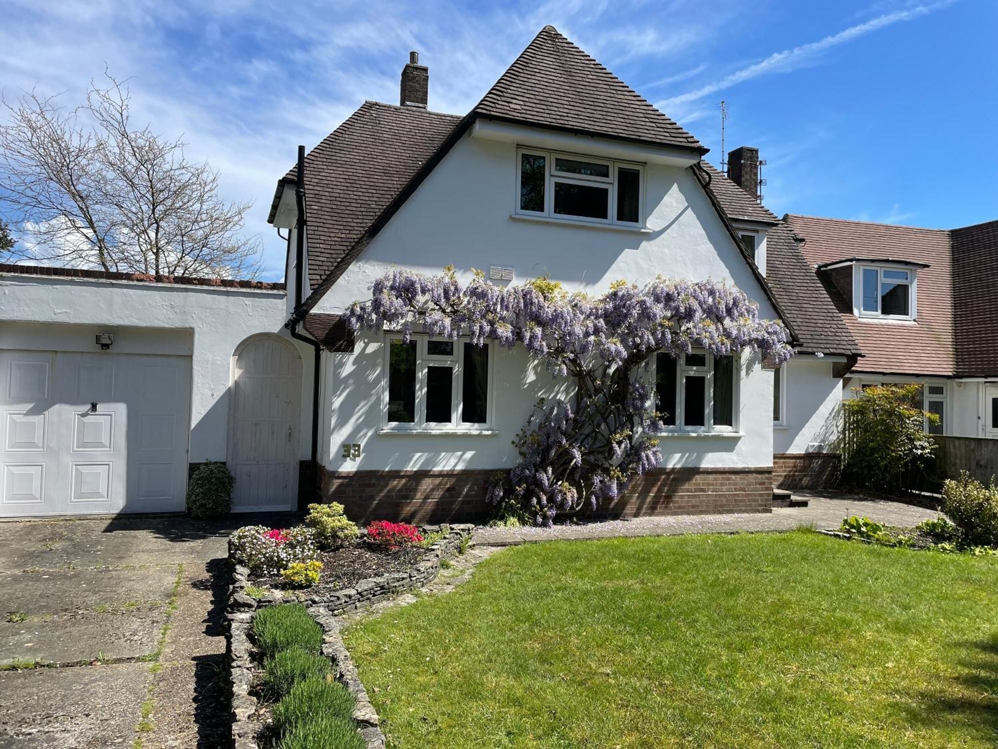 Charming Bournemouth House With Beautiful Spacious Gardens, 5 Min Drive To Beaches, Free Parking For 2-3 Cars Eksteriør bilde