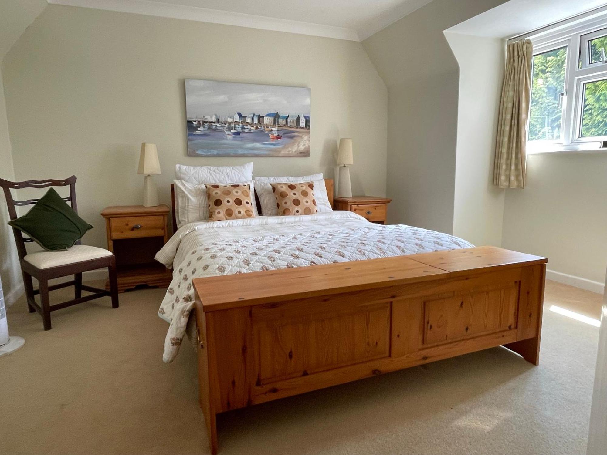 Charming Bournemouth House With Beautiful Spacious Gardens, 5 Min Drive To Beaches, Free Parking For 2-3 Cars Eksteriør bilde